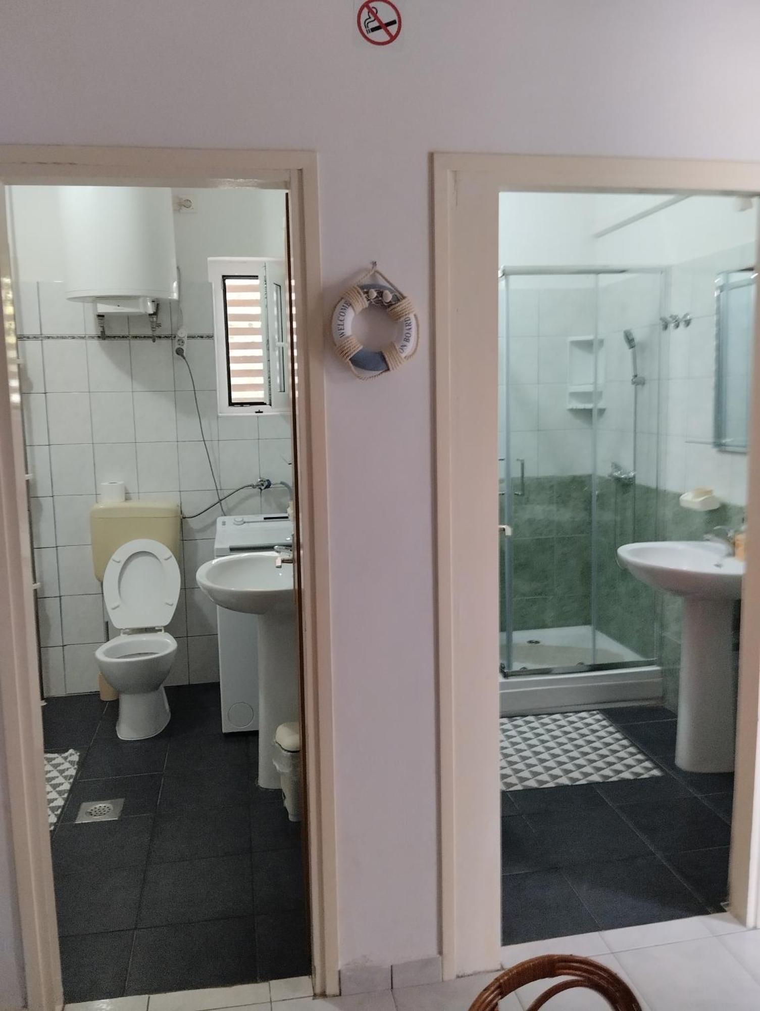6 M, 50 M Do Plaze Apartment Barbat na Rabu Exterior photo